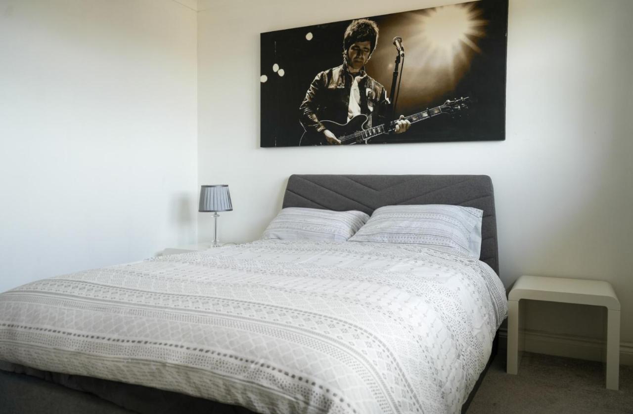 Modern Apartment Ayr Town Centre Prestwick Bagian luar foto