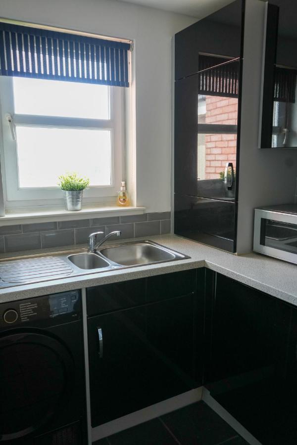 Modern Apartment Ayr Town Centre Prestwick Bagian luar foto
